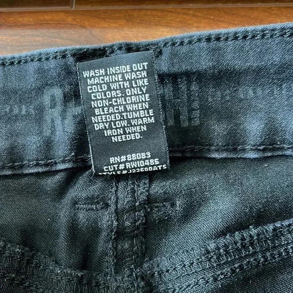 Black Skinny Jeans - Picture 9 of 9